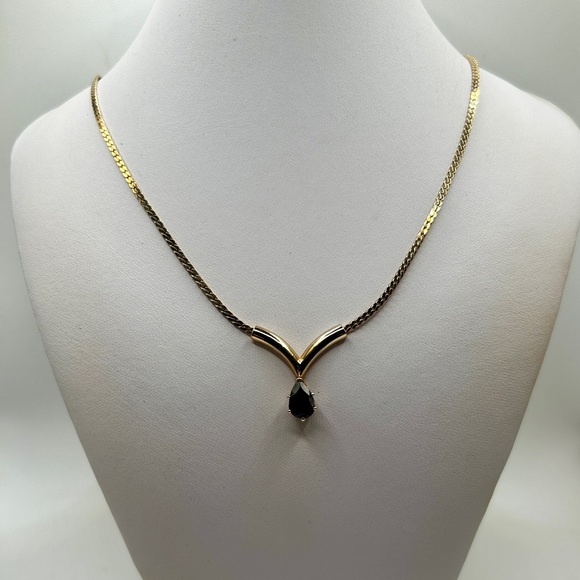 Vintage Burgundy Garnet Gemstone Gold Necklace January Birthstone - Picture 12 of 13